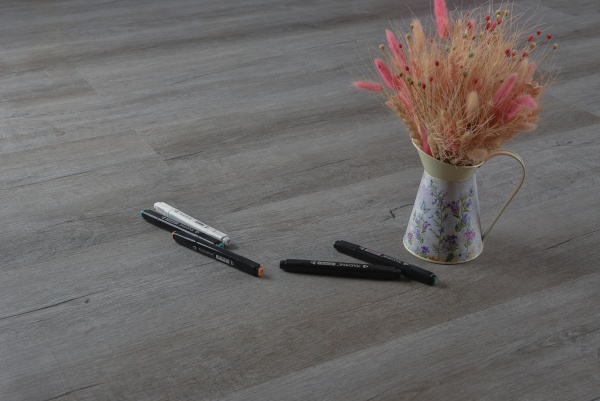 ЛАМИНАТ NOVENTIS КВАРЦ ВИНИЛ SPC AVALON 1581