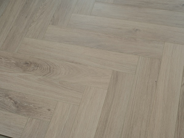 ЛАМИНАТ ЛАМИВУД CHESTER 513 ДУБ МАЛТОН