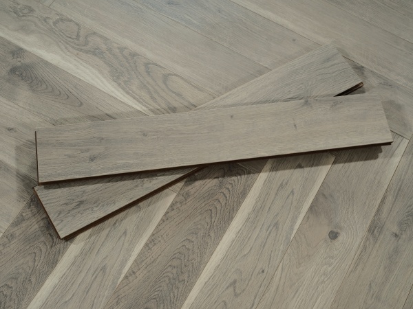 ЛАМИНАТ ЛАМИВУД CHESTER 519 ДУБ ОКСВОРД 