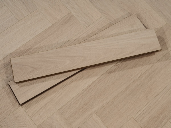 ЛАМИНАТ ЛАМИВУД CHESTER 513 ДУБ МАЛТОН