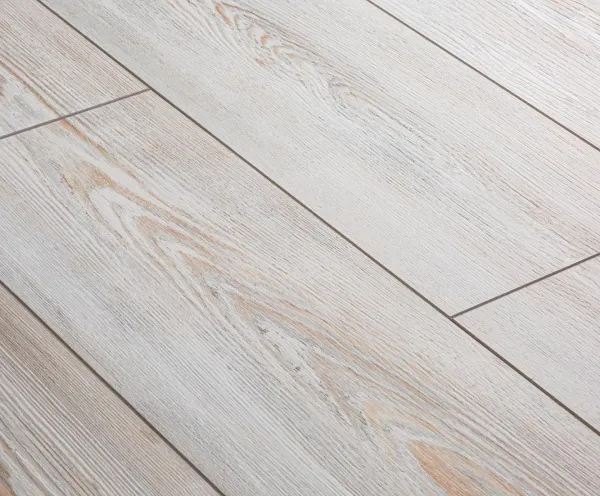 ЛАМИНАТ FLOORPAN EMERALD FP558 СОСНА МОНТАНА