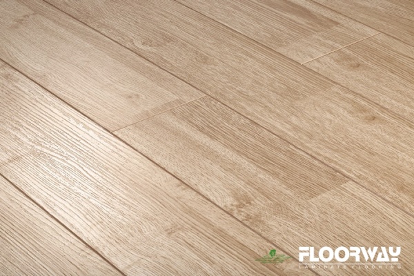 ЛАМИНАТ FLOORWAY® ДУБ ВЫБЕЛЕННЫЙ