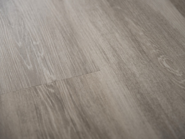 ЛАМИНАТ ЛАМИВУД КВАРЦ ВИНИЛ SPC QUARTZWOOD Q-13 ДУБ КВИНС