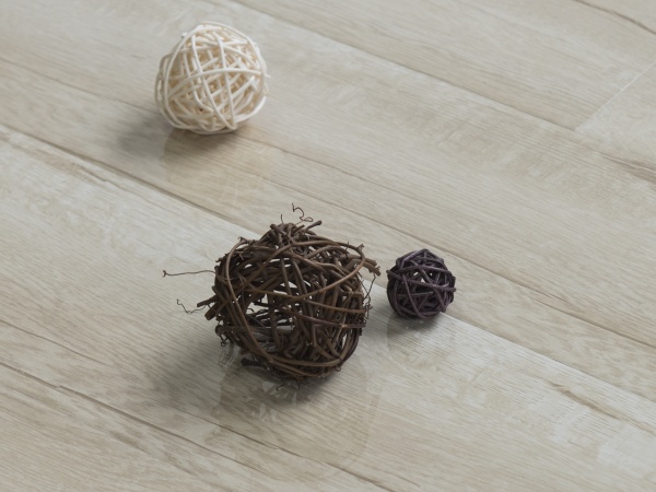 ЛАМИНАТ ЛАМИВУД GLANZ 302 ДУБ ШЕЛК