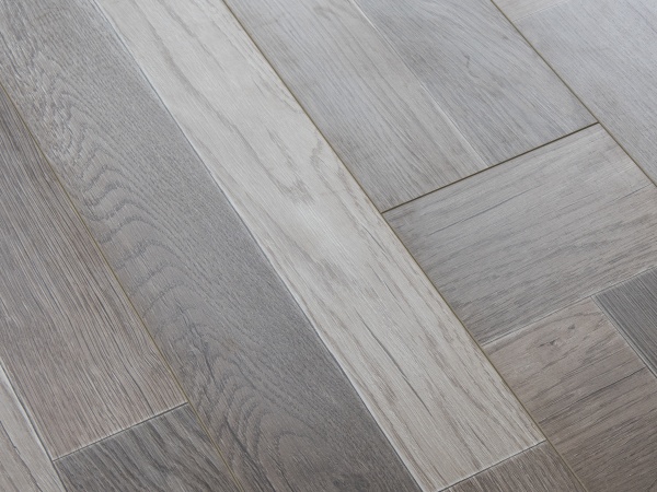 ЛАМИНАТ ЛАМИВУД TREND 903 ДУБ МОДЕРН 34/12ММ/4V