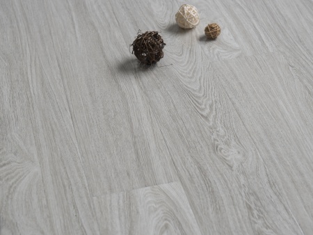 ЛАМИНАТ ЛАМИВУД GLANZ 303 ДУБ БАТИСТ