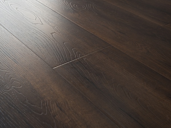 ЛАМИНАТ ЛАМИВУД BRISTOL 2410 ДУБ КОНЬЯЧНЫЙ