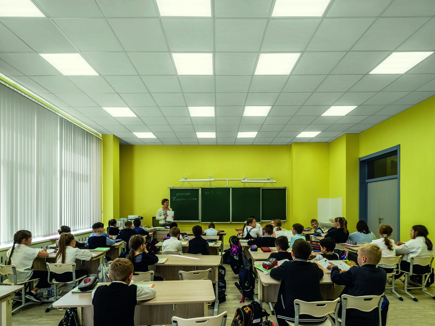 ПОТОЛОЧНАЯ ПЛИТА ROCKFON® SCHOOL ПОТОЛОЧНАЯ ПЛИТА ROCKFON® SCHOOL